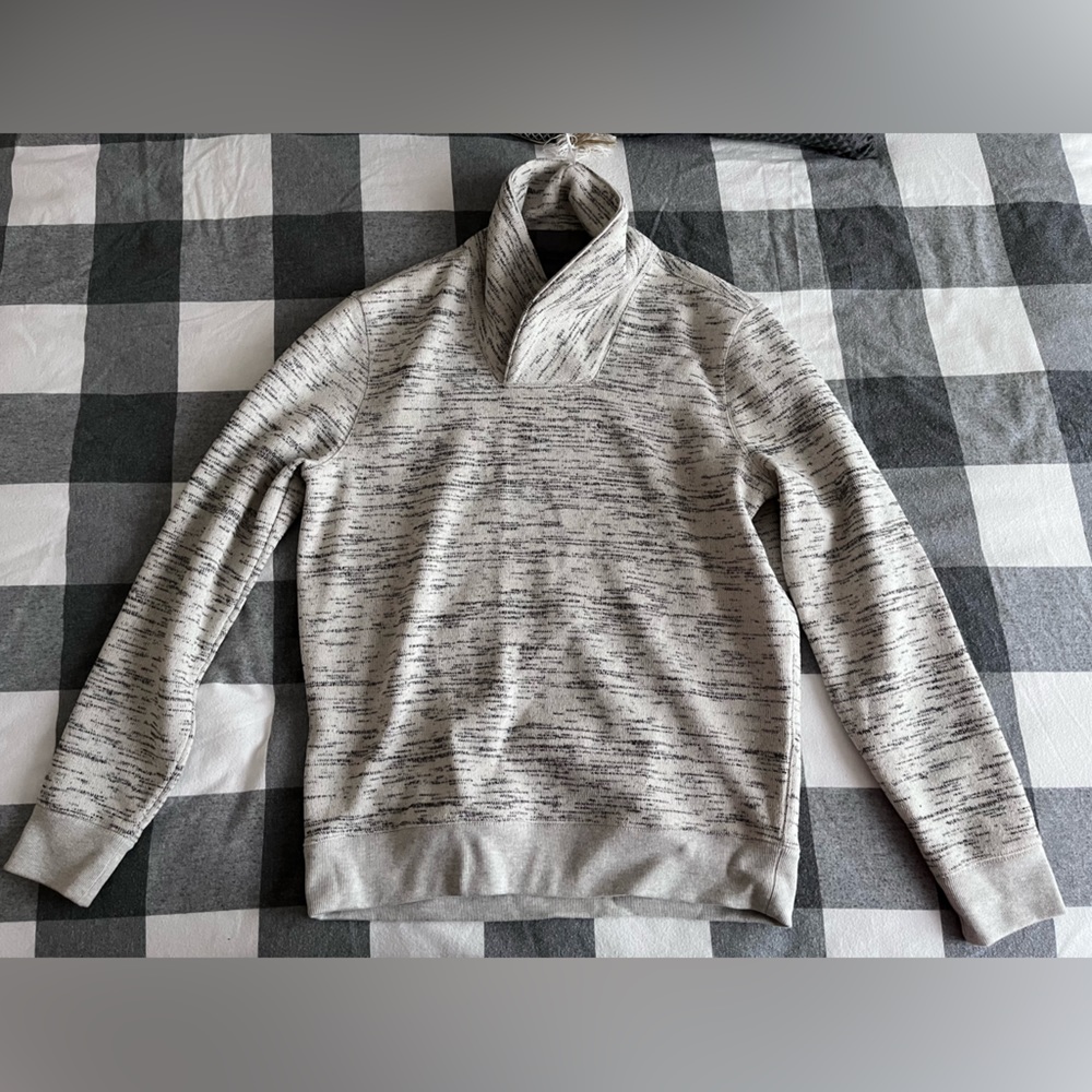 BANANA REPUBLIC HIGH NECK SWEATER